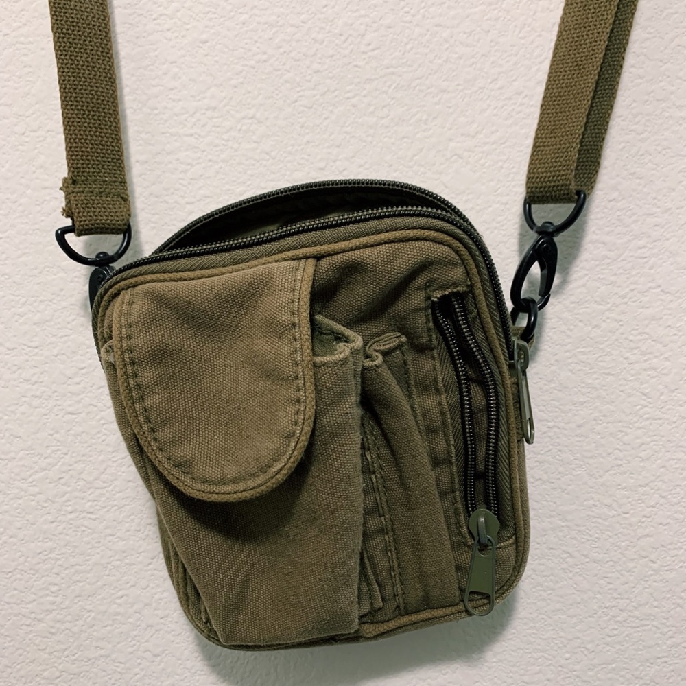 Rothco Olive green Shoulder bag (SOLD)